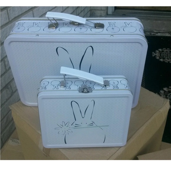 2pc White Bunny Print Metal Lunch Boxes rabbits design 1large 1small must see NW - Picture 13 of 16